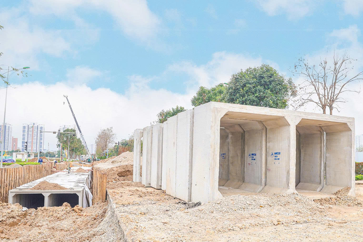 AMACCAO PIPE luôn theo đuổi triết lý “Tiến độ đi đôi với chất lượng”, kiến tạo dòng chảy bền vững dưới lòng thành phố (Ảnh: AMACCAO).