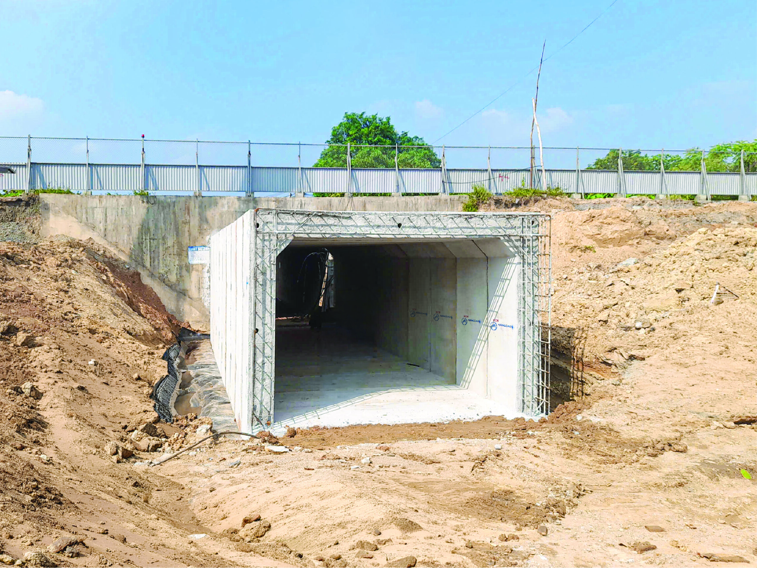 Không Chỉ Góp Phần Giải Quyết Bài Toán Thoát Nước, Hệ Thống Cống Bê Tông Amaccao Còn Được Ứng Dụng Làm Hầm Chui Trên Cao Tốc